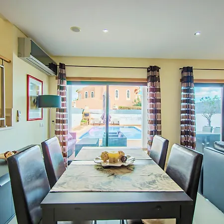 Villa Feliz Algarve With Private Pool - São Rafael Albufeira